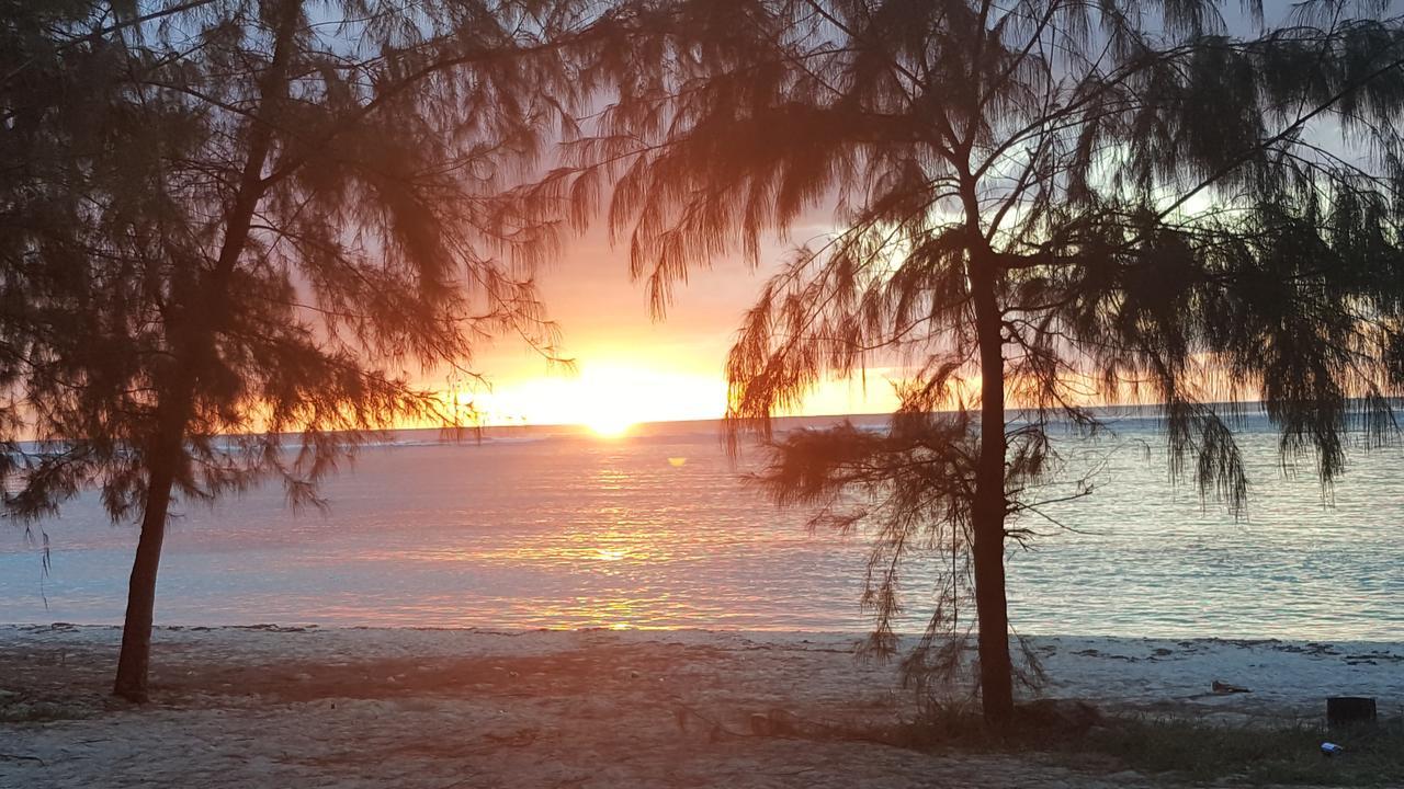 Saipan Beach Hotel Kültér fotó